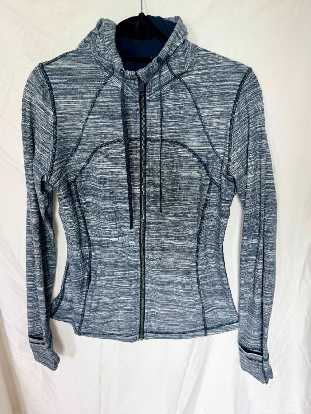 Lululemon Size 12 Full Zip Hoodie Womens Gray Striped Athletic Jacket Thumbholes